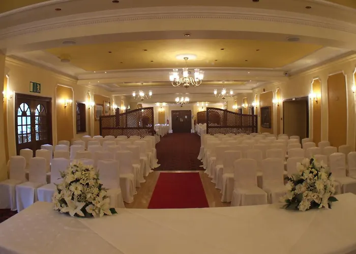 Ty Newydd Country Hotel